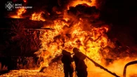 Nella notte ancora raid russi su Kiev. Berlino: “Mosca prepara un’ondata da 2mila droni”