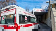 Bassano del Grappa, prof rifiuta una sigaretta a un giovane per strada, accoltellato: è grave