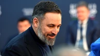 Atreju, il leader di Vox Abascal sul palco. Attesa per il discorso conclusivo della premier Meloni