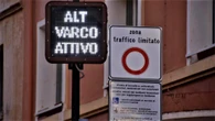 Milano, crolla il traffico delle auto nella Ztl Quadrilatero