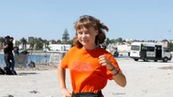 Flotilla, Greta Thunberg: “In cella con le pulci”. Costretta a baciare la bandiera israeliana