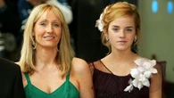 JK Rowling contro Emma Watson: «Privilegiata e ignorante». Scoppia di nuovo la faida “Harry Potter”