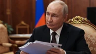 Putin: “Abbiamo contatti con Kiev”. Ma ribadisce le sue condizioni