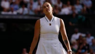 Sabalenka di nuovo eliminata a Wimbledon: ai quarti va Osaka. Nuovo record di Djokovic