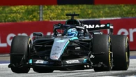 Gp Austria, Russell ritrova la vittoria davanti a Verstappen e Antonelli. Delusione Ferrari