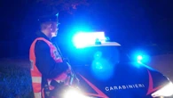 Auto investe due ragazzi in bici a Brescello: morto un 19enne, in ospedale l’amico di 18 anni