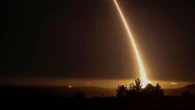 Scudo spaziale Usa, Musk e SpaceX candidati per il progetto "Golden Dome" con satelliti armati
