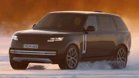 Range Rover elettrico: il futuro del lusso off-road arriva nel 2026