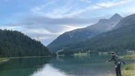 Engadina Fly-Inn-Fish, un appassionato solitario dove in mezzo scorre un fiume