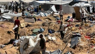 Israele-Gaza, ancora colloqui. Ma Tel Aviv continua a bombardare: ieri almeno 30 morti