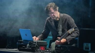 Il suono del tempo: alla Biennale, Fennesz ricostruisce “Venice” tra memoria e oblio digitale