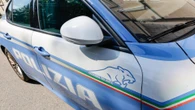 Ferrara, donna accoltellata e uccisa in casa: arrestato il marito