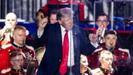 Trump celebra i 250 anni degli Stati Uniti con un comizio in stile Maga