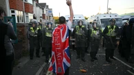 18enne ucciso a Southampton, due arresti dopo gli scontri tra “white lives matter” e polizia