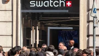 Swatch-Audemars Piguet, il Royal Pop costringe a chiudere i negozi di mezzo mondo da Milano a Osaka