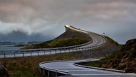 Lungo le Scenic Routes in Norvegia, dove le aree di sosta sono parte del viaggio (e anche le toilette…)