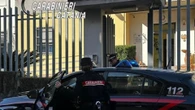 Insegue il fratello e lo uccide con colpi di mannaia nel Catanese