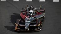 Formula E, a Monaco il tris stagionale di Rowland con la Nissan