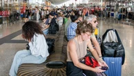 Scioperi, luglio nero per i trasporti. Ecco le agitazioni previste per treni e aerei