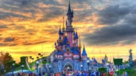 Affitta Disneyland Paris per le nozze, ma la moglie ha 9 anni: arrestato