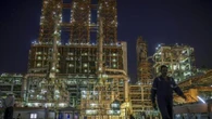 Rosneft e il tracollo degli utili del 70%. Così sta crollando l’industria del petrolio di Putin