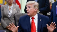 Trump: “Khamenei ha approvato l’accordo, stop ai raid”. Teheran: non definitivo
