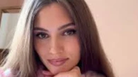 Alce sbuca in strada e sfonda il vetro dell'auto: ex Miss Russia muore a 30 anni