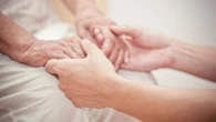 Niente rimborso per i nuovi farmaci anti-Alzheimer. Neurologi e pazienti: “Aifa ci ripensi”
