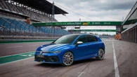 Volkswagen Golf R, con il restyling arriva a 333 CV e guadagna la modalità Drift