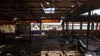 Gaza sotto le bombe, strage in un internet café sul mare. Coloni assaltano l'Idf