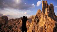 Scoperto il segreto dei cristalli delle Dolomiti, riprodotti in laboratorio dopo 2 secoli. Gli esperti: “Il tempo che impiegano a formarsi, è il cronometro della vita della Terra”