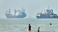 Colloqui separati a Doha, Teheran spinge sulle tariffe a Hormuz