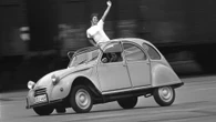 Alleluja: Citroen ha finalmente deciso. Tornerà la 2CV