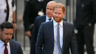 “Harry vuole il cognome di Diana”, la mossa per rinnegare la famiglia reale