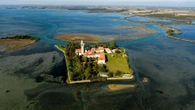 Quando la vacanza al mare non è solo “spiaggia, bagni & racchettoni” . A Rimini e a Grado ad esempio...