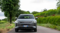 Omoda 9, ammiraglia in formato suv super-hybrid con un’autonomia di oltre 1.100 chilometri