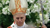 L’appello del Papa ai lefebvriani: “Non ordinate i vescovi o sarà scisma. Tornate indietro”