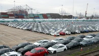 Mercato auto 2024: lieve calo per i privati con partita Iva