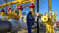 Stop alle importazioni di gas e petrolio dalla Russia: il piano Ue per tagliare i ponti con Mosca