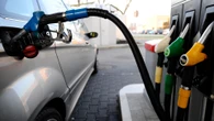 Il gasolio rincara mentre la benzina non scende. Consumatori in rivolta