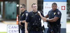Usa, sparatoria in centro commerciale del Connecticut: cinque feriti