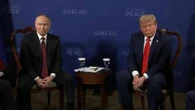 Putin-Trump, le notizie sul vertice in diretta. Summit in corso da oltre 90 minuti. Al tavolo due consiglieri per parte