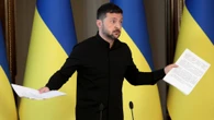 Zelensky vuole il faccia a faccia con Putin, ma il Cremlino attacca l’Europa: “Vuole la guerra”