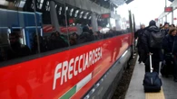 Guasto sull’Alta velocità, sospesa la linea tra Milano e Piacenza: treni cancellati e in ritardo