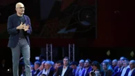 Satya Nadella, ceo di Microsoft, contro i giganti dell’Ia: “Stop al predominio dei colossi Usa”