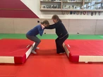 Val-de-Marne : les seniors de cinq villes s’initient au taïso, une pratique japonaise douce et sportive
