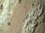 Mars : le rover Perseverance prélève une roche pouvant contenir une preuve de vie microbienne
