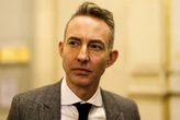 Paris : Ian Brossat demande l’annulation de la conférence des autrices de « Transmania » à l’université Assas