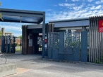 « Heureusement qu’un élève s’est interposé » : émotion au lycée Urbain de Toulouse après l’agression au couteau d’une jeune fille