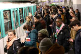 Paris : le métro ne s’arrêtera plus en cas de malaise voyageur